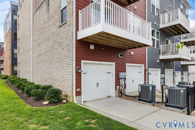 a view of a barbeque area of the house
