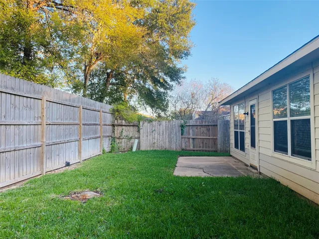 $1,850 | 5747 Wandering Creek Drive, Richmond, TX 77469