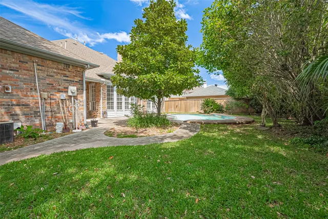 $3,400 | 36 Watermill Place, Sugar Land, TX 77479