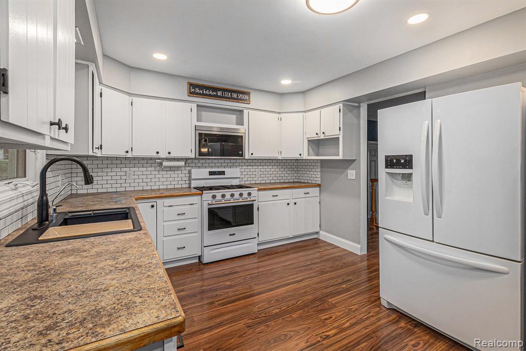 7135 Jordan Road Grand Blanc, MI 48439 - Photo 13 of 33 Gallery Image 13