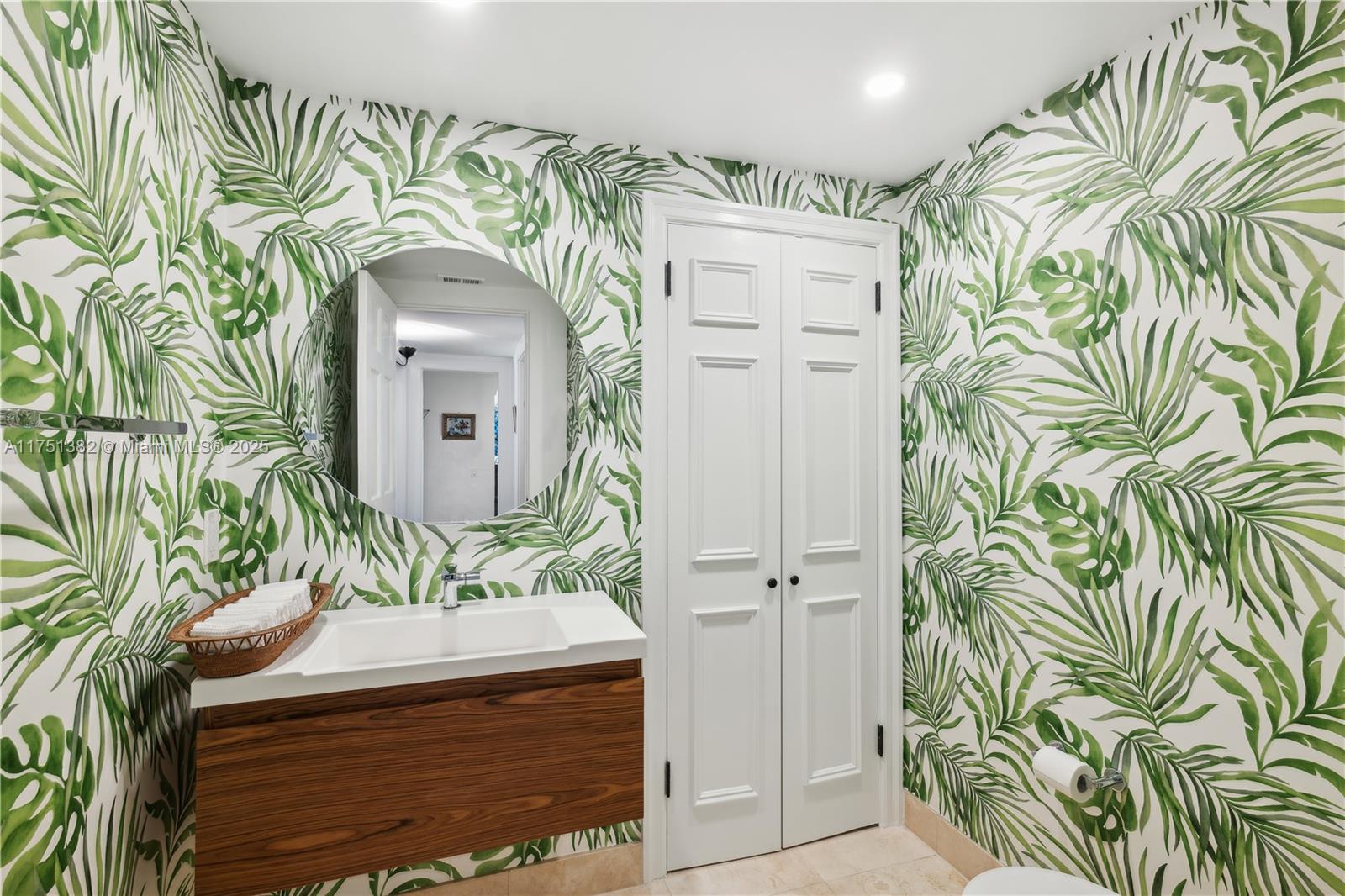 4288 Douglas Road Miami, FL 33133 - Photo 15 of 59