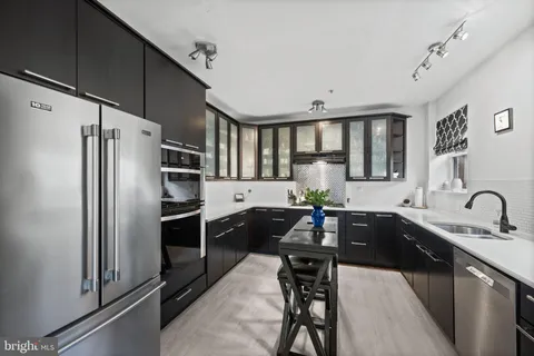 $1,200,000 | 210 South High Street, Baltimore, MD 21202