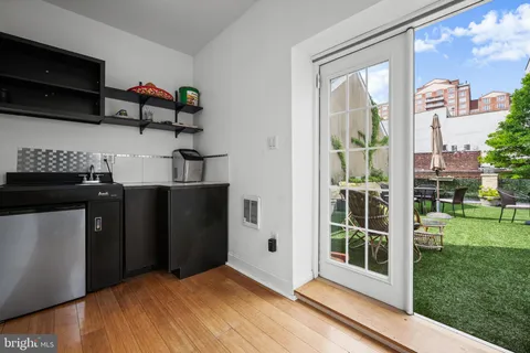 $1,200,000 | 210 South High Street, Baltimore, MD 21202