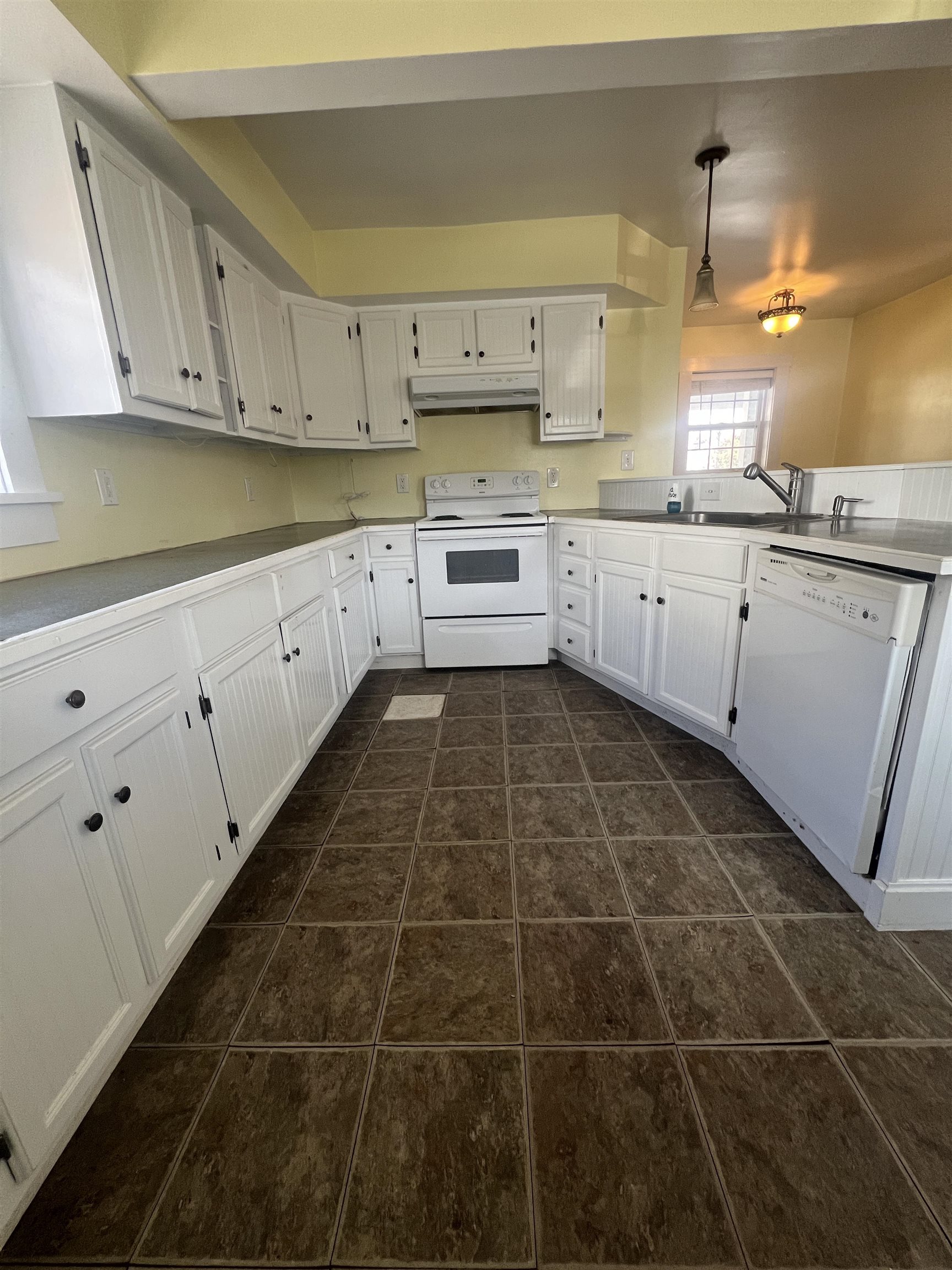 9 Cain Street Proctor, VT 05765 - Photo 9 of 31