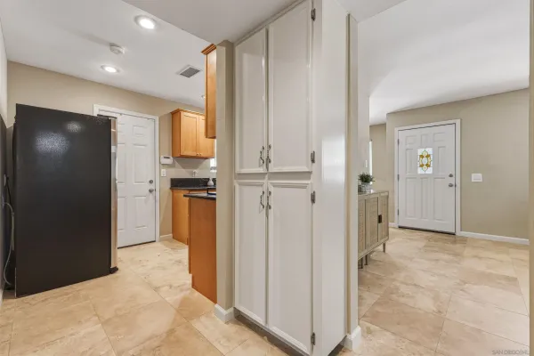 $774,999 | 4626 Calle De Retiro, Oceanside, CA 92057