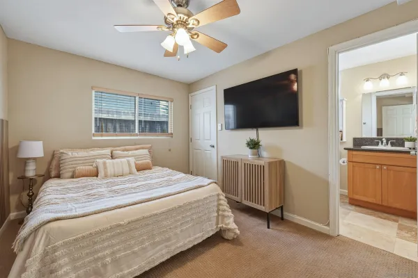 $774,999 | 4626 Calle De Retiro, Oceanside, CA 92057