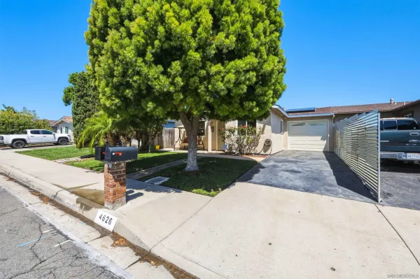 $774,999 | 4626 Calle De Retiro, Oceanside, CA 92057