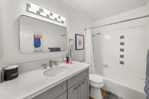 $3,700,000 | 930 Philinda Avenue, Santa Barbara, CA 93103