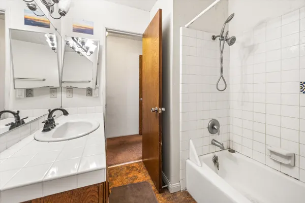 $3,700,000 | 930 Philinda Avenue, Santa Barbara, CA 93103