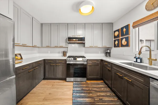 $3,700,000 | 930 Philinda Avenue, Santa Barbara, CA 93103