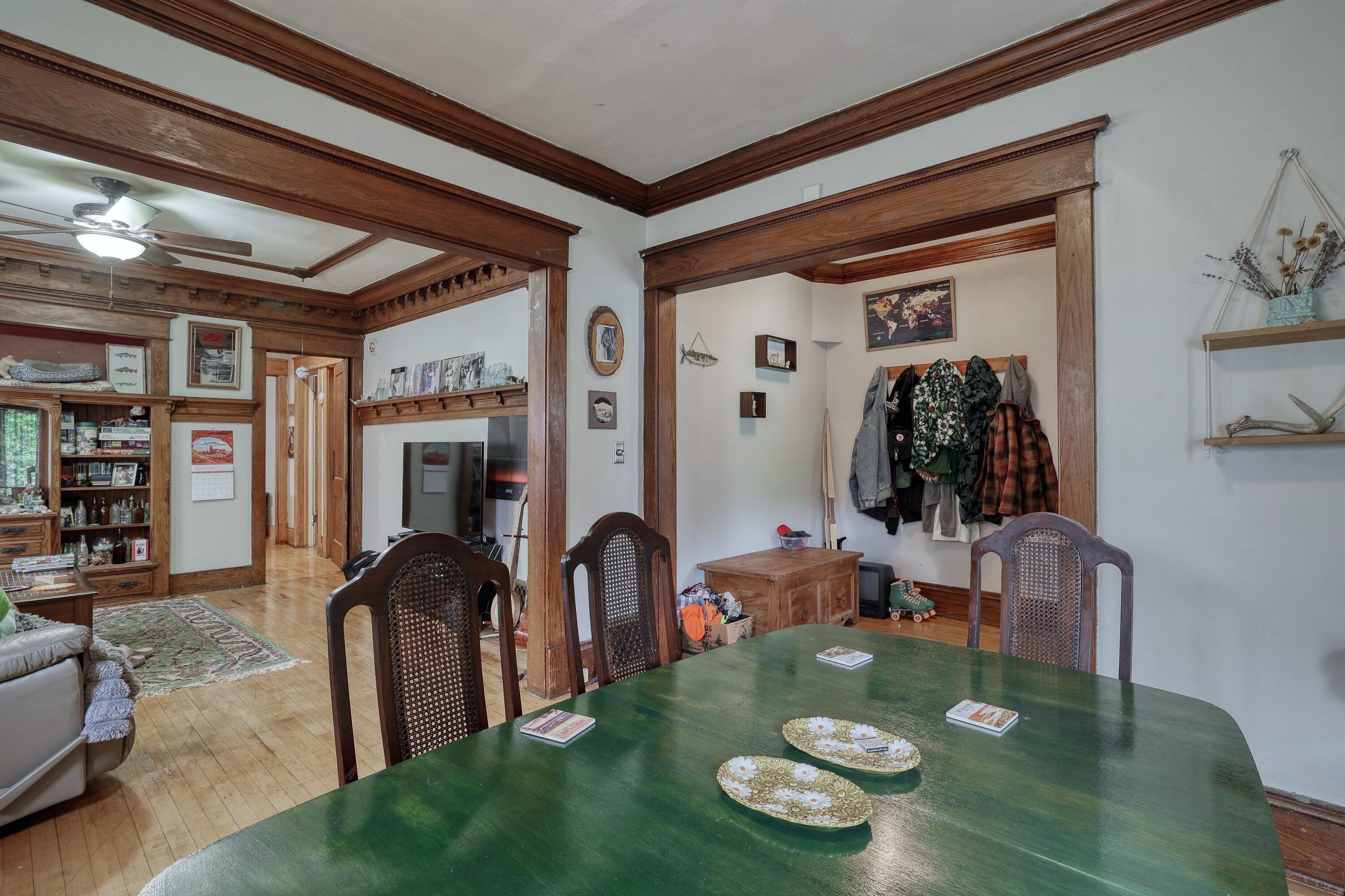 2017 North 48th Street, Unit 2019 Milwaukee, WI 53208 - Photo 7 of 36 Dinning Room U1