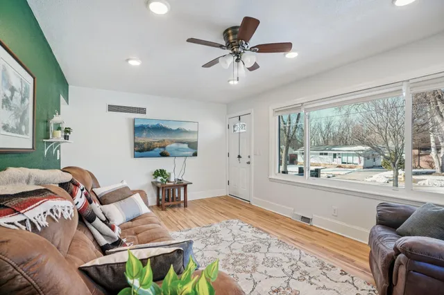 $364,900 | 2131 Sunkist Avenue, Waukesha, WI 53188