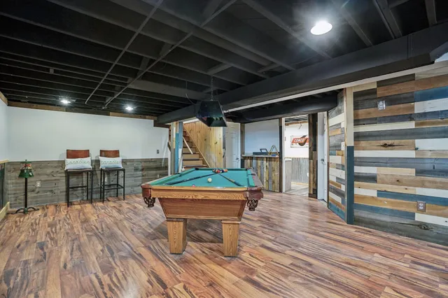 $364,900 | 2131 Sunkist Avenue, Waukesha, WI 53188