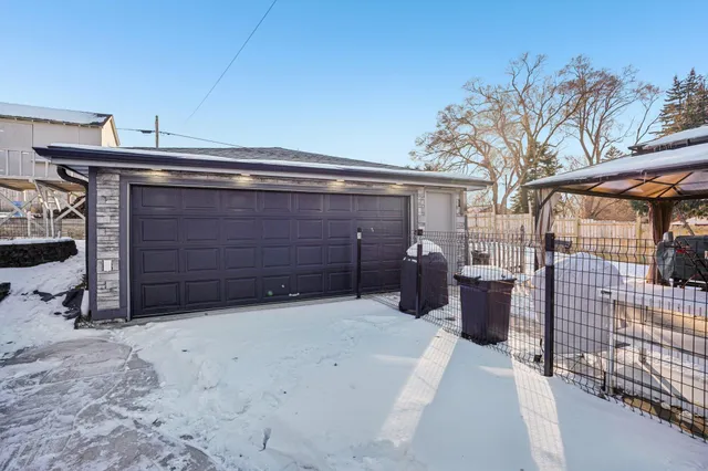 $364,900 | 2131 Sunkist Avenue, Waukesha, WI 53188