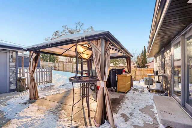 $364,900 | 2131 Sunkist Avenue, Waukesha, WI 53188