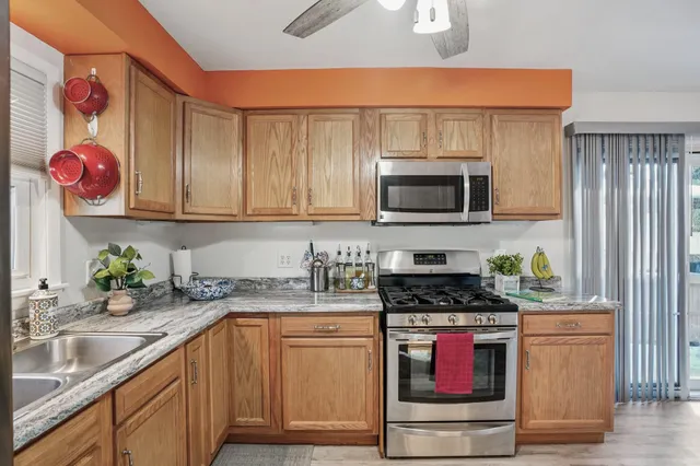 $364,900 | 2131 Sunkist Avenue, Waukesha, WI 53188