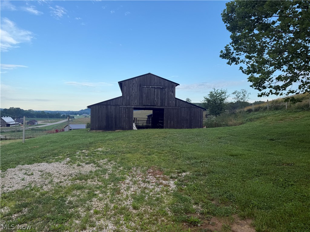 18513 Hobbler Road Kimbolton, OH 43749 - Photo 33 of 42