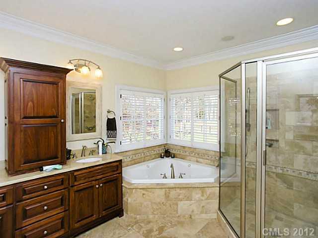 1022 Robinson Road Gastonia, NC 28056 - Photo 11 of 16 Gallery Image 11