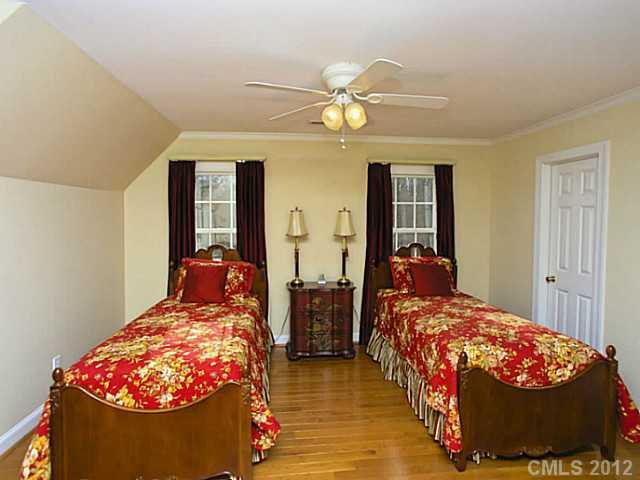 1022 Robinson Road Gastonia, NC 28056 - Photo 12 of 16 Gallery Image 12