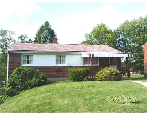 880 Colonial Manor Road North Huntingdon, PA 15642 - Photo 1 of 12 Exterior Front.