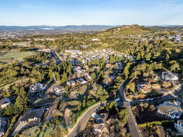 $399,000 | 3600 Crown Hill Drive, Santa Rosa, CA 95404