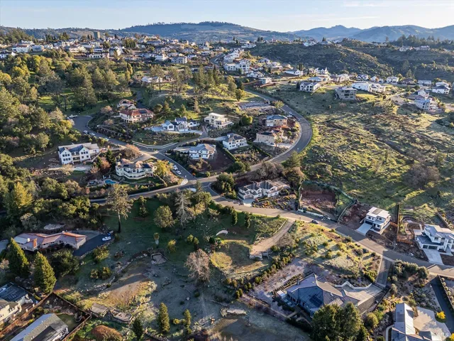 $399,000 | 3600 Crown Hill Drive, Santa Rosa, CA 95404