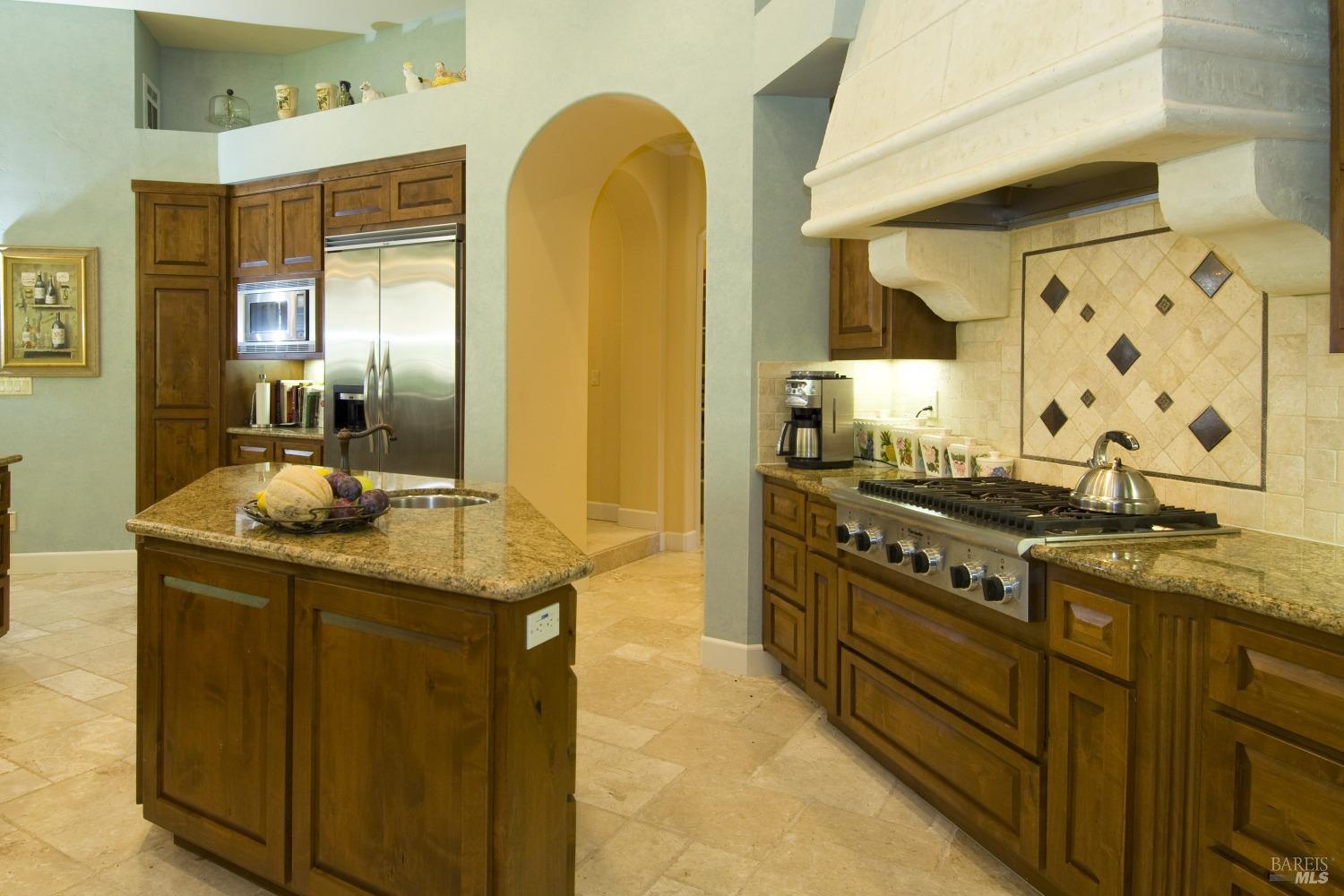 3600 Crown Hill Drive Santa Rosa, CA 95404 - Photo 7 of 29 Customs cabinetry of previous home.