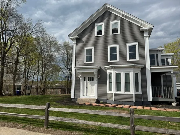 $1,450 | 87 Maple Avenue, Unit 3, West Warwick, RI 02893
