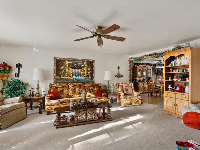 $379,900 | 1330 Fernando Drive, Ashwaubenon, WI 54115