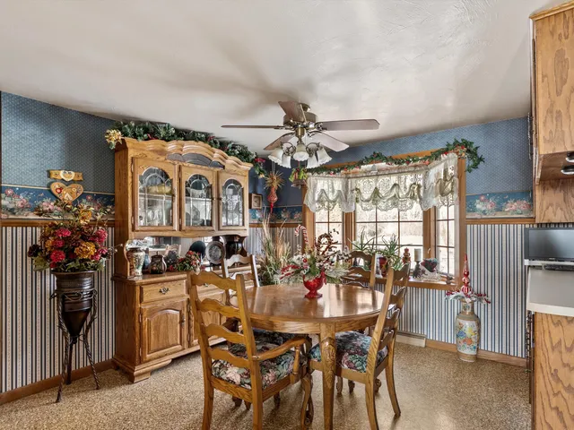 $379,900 | 1330 Fernando Drive, Ashwaubenon, WI 54115