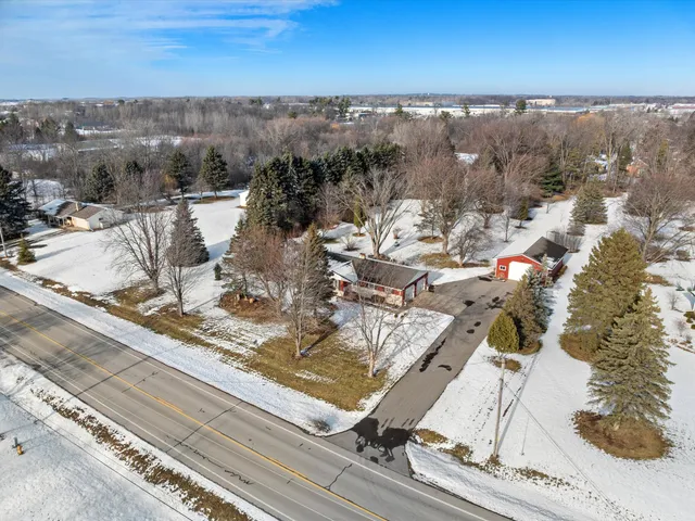 $379,900 | 1330 Fernando Drive, Ashwaubenon, WI 54115