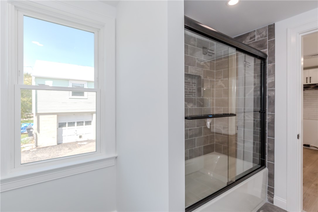 19 Leigh Road Cumberland, RI 02864 - Photo 20 of 31 Full Bath