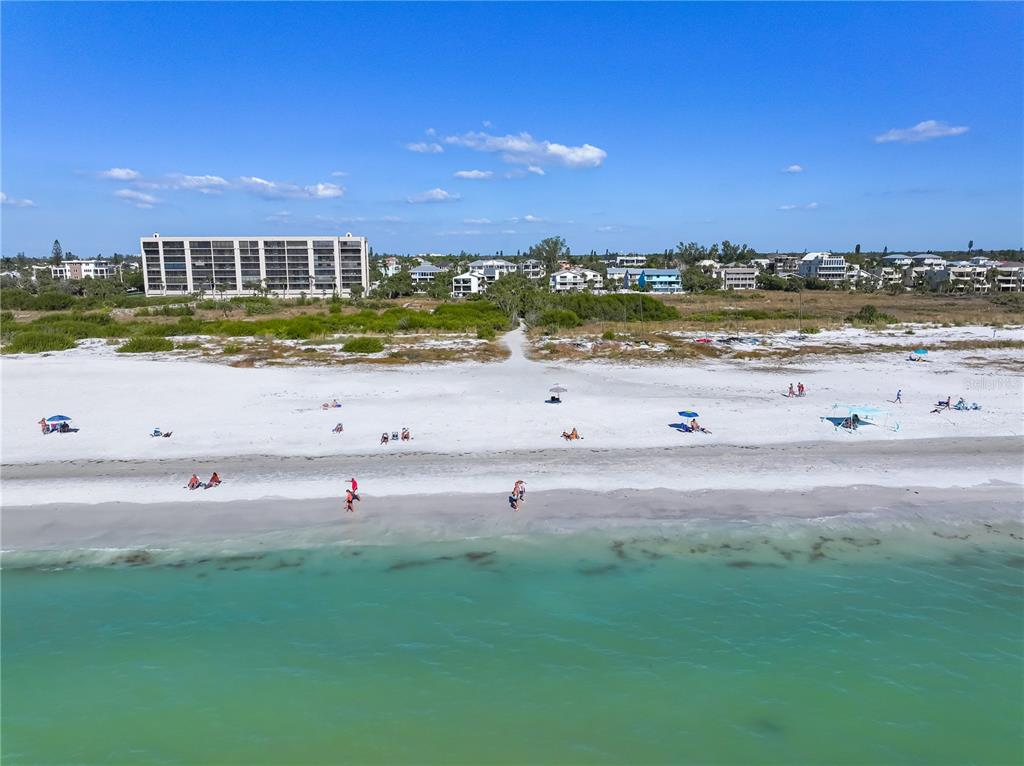 450 Beach Road, Unit 3 Sarasota, FL 34242 - Photo 12 of 68 Gallery Image 12