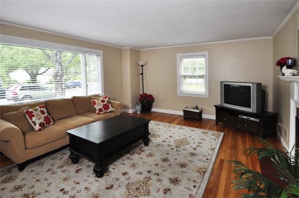 15 Westwind Road Andover, MA 01810 - Photo 8 of 24 Gallery Image 8