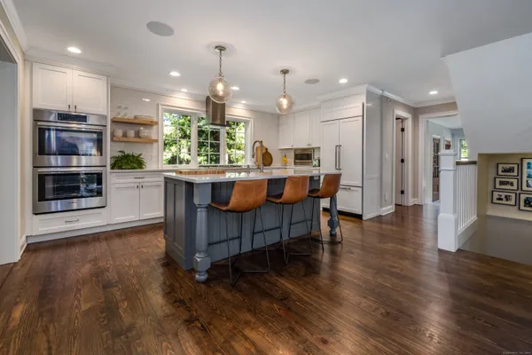 $2,600,000 | 137 Liberty Street, Madison, CT 06443