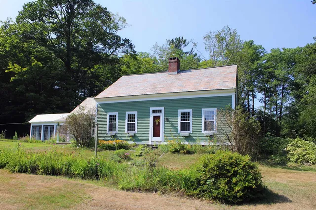 $595,000 | 339 Burt Hill Road, Winchester, NH 03470