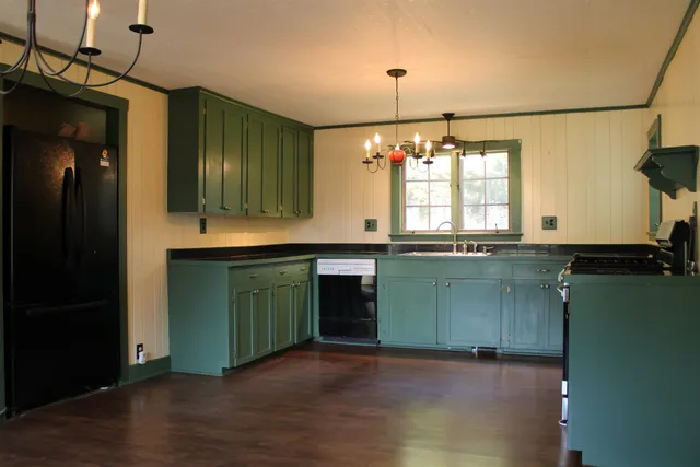 $595,000 | 339 Burt Hill Road, Winchester, NH 03470