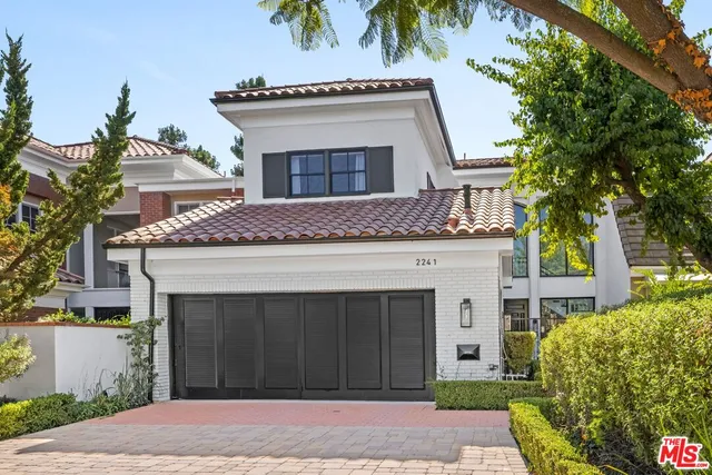 $2,195,000 | 2241 Canyonback Road, Los Angeles, CA 90049