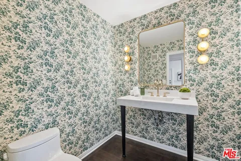 $2,095,000 | 2241 Canyonback Road, Los Angeles, CA 90049