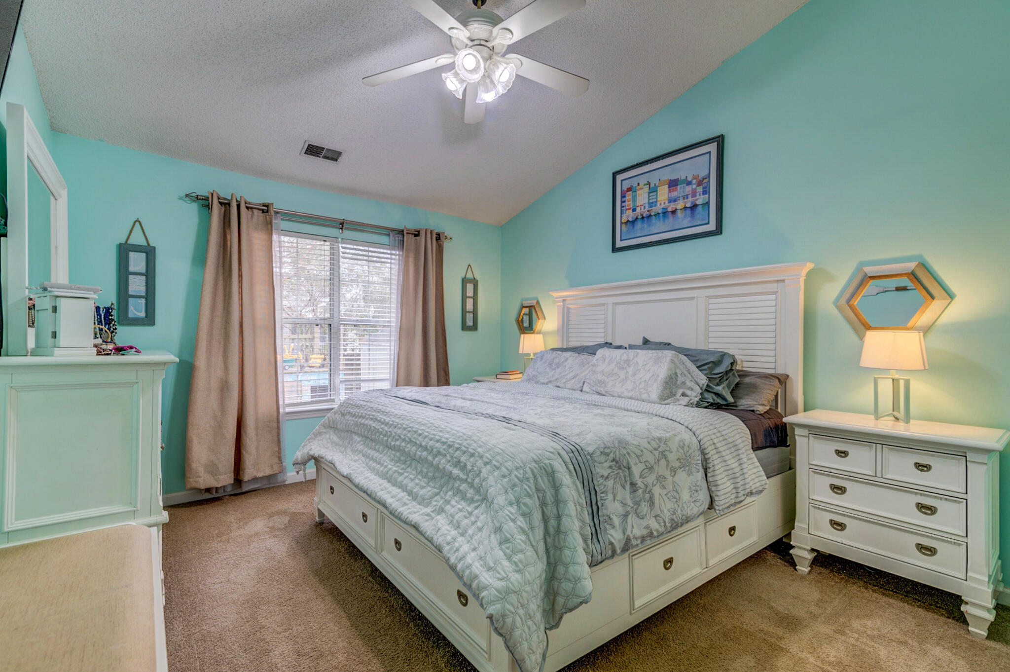 596 Tribeca Court Charleston, SC 29414 - Photo 13 of 40 596 Tribeca - 6 - CHS Media Group