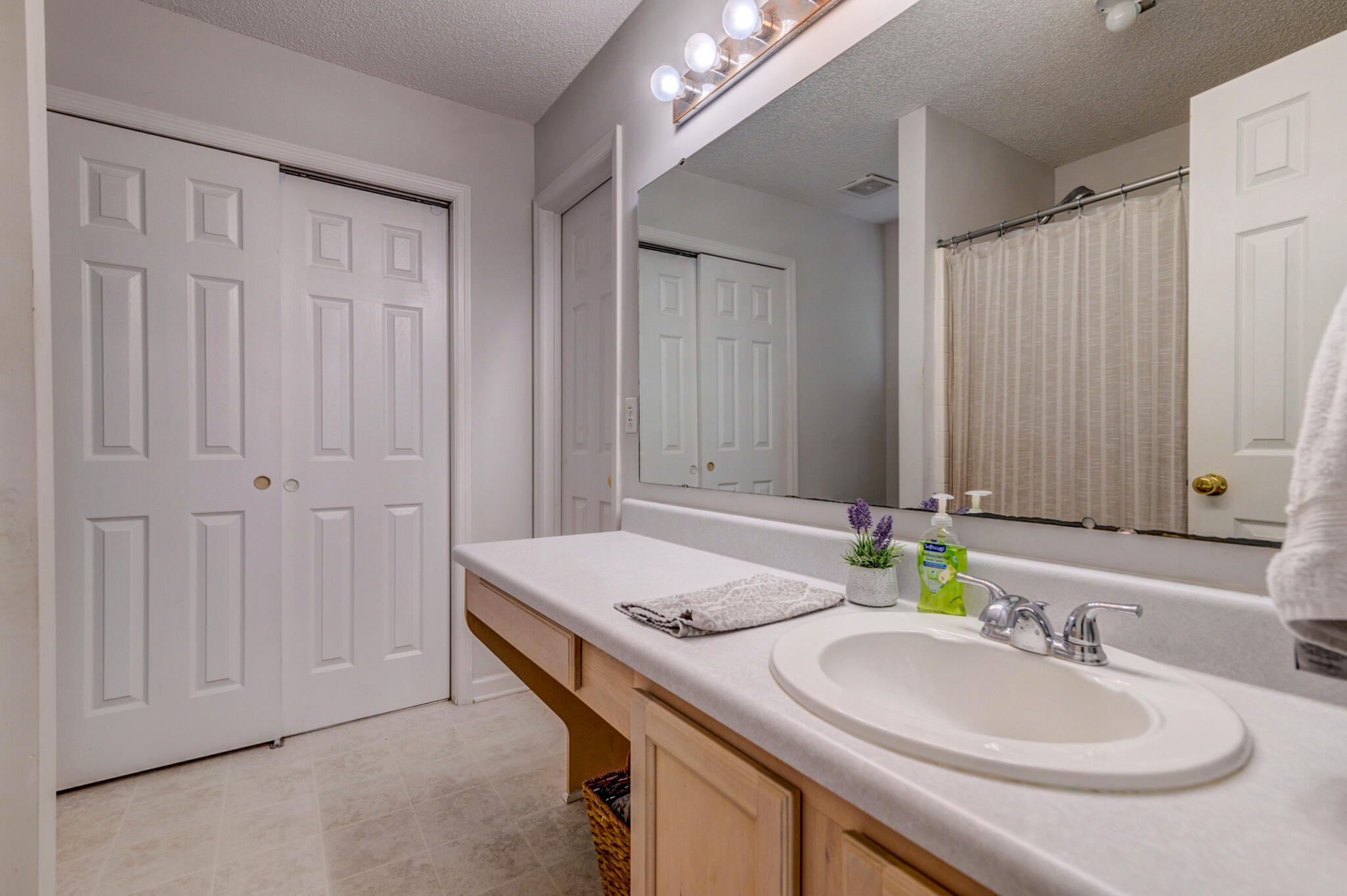596 Tribeca Court Charleston, SC 29414 - Photo 17 of 40 596 Tribeca - 9 - CHS Media Group