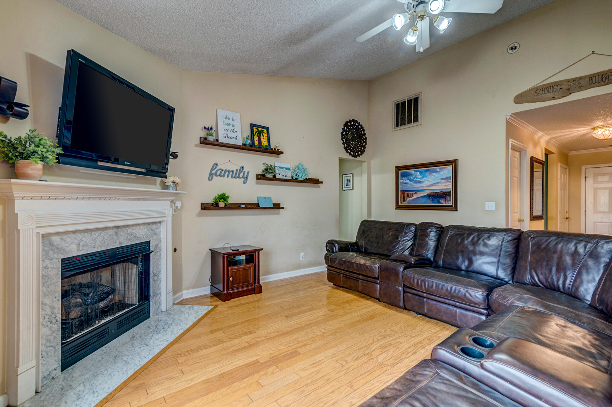 596 Tribeca Court Charleston, SC 29414 - Photo 7 of 40 596 Tribeca - 15 - CHS Media Group