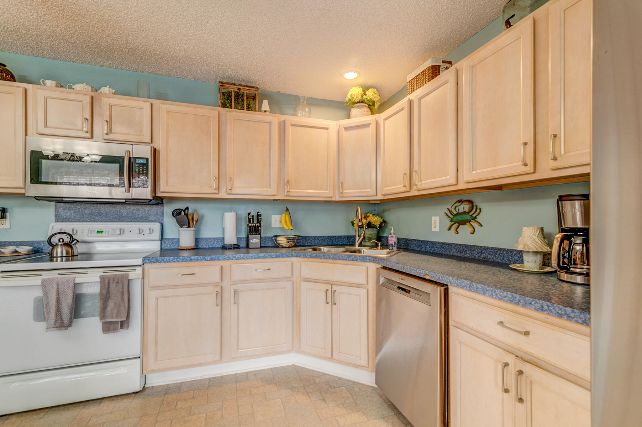 596 Tribeca Court Charleston, SC 29414 - Photo 10 of 40 596 Tribeca - 13 - CHS Media Group