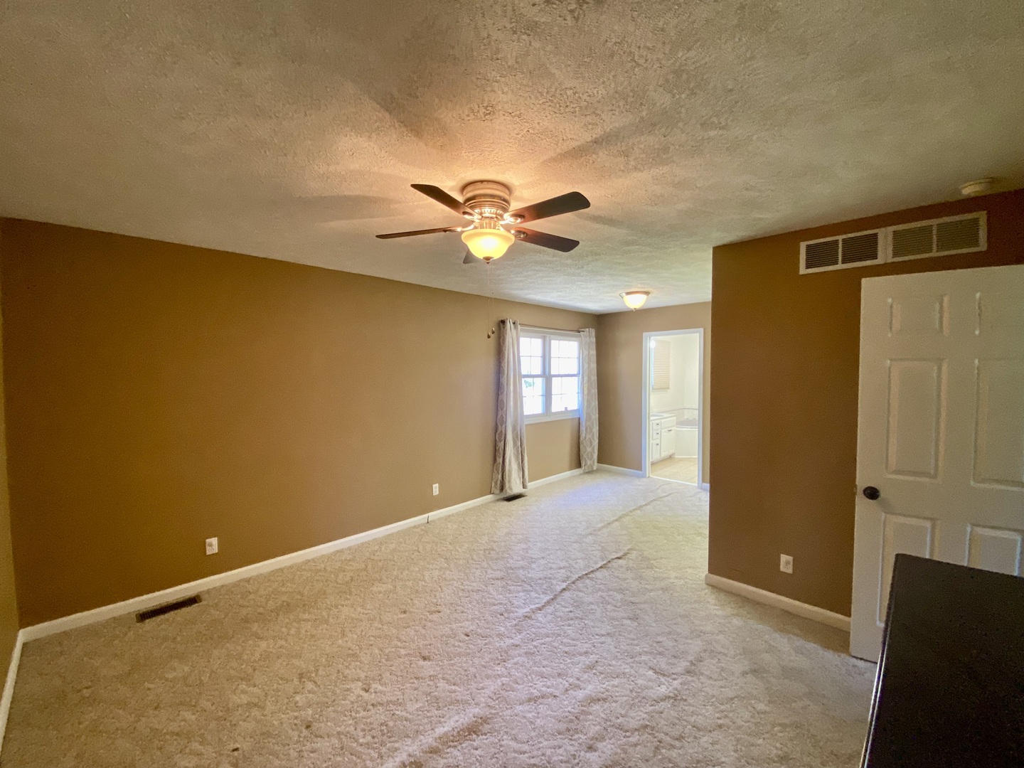 514 Country Club Road Centralia, IL 62801 - Photo 10 of 23