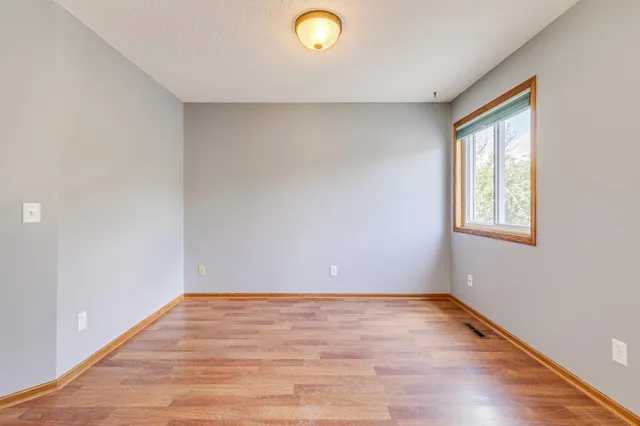 $217,000 | 3167 Manitou Drive, Unit 7, White Bear Lake, MN 55110