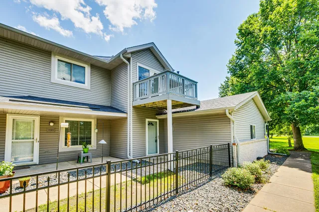 $217,000 | 3167 Manitou Drive, Unit 7, White Bear Lake, MN 55110