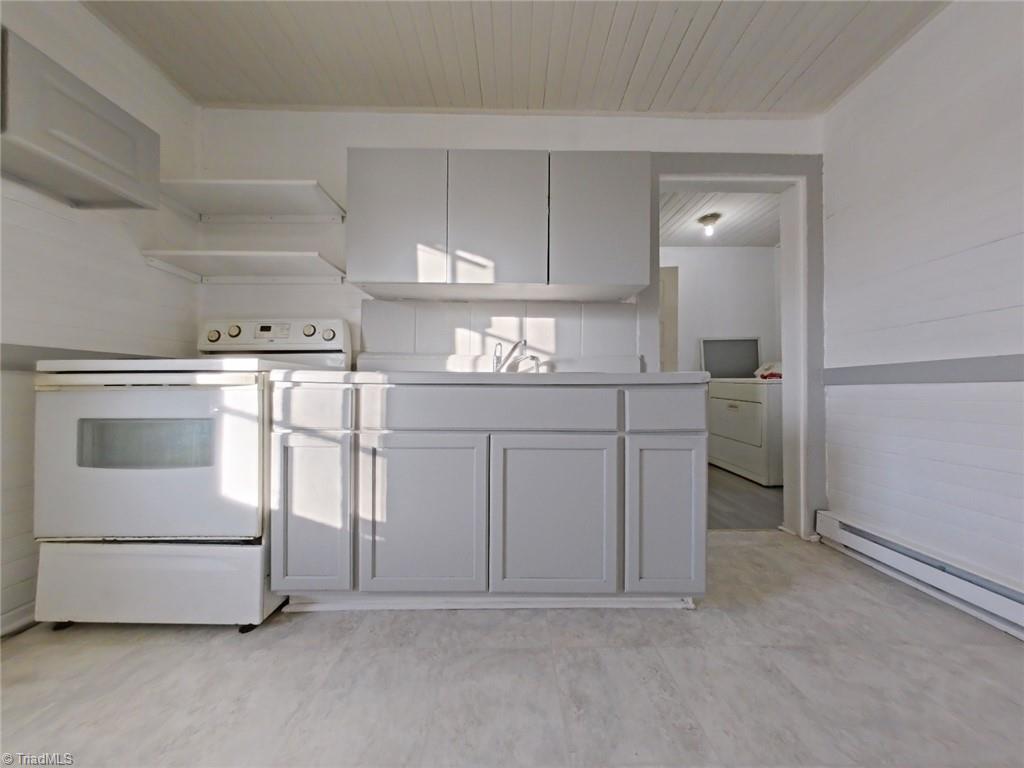 1409 Leonard Avenue High Point, NC 27260 - Photo 2 of 9