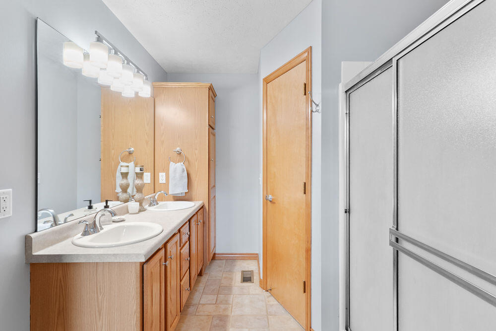 4412 West Juno Street Springfield, MO 65802 - Photo 16 of 26 FrameandFocus_WEBorMLS-18