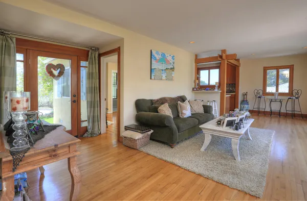 $6,795 | 3644 San Gabriel Lane, Santa Barbara, CA 93105