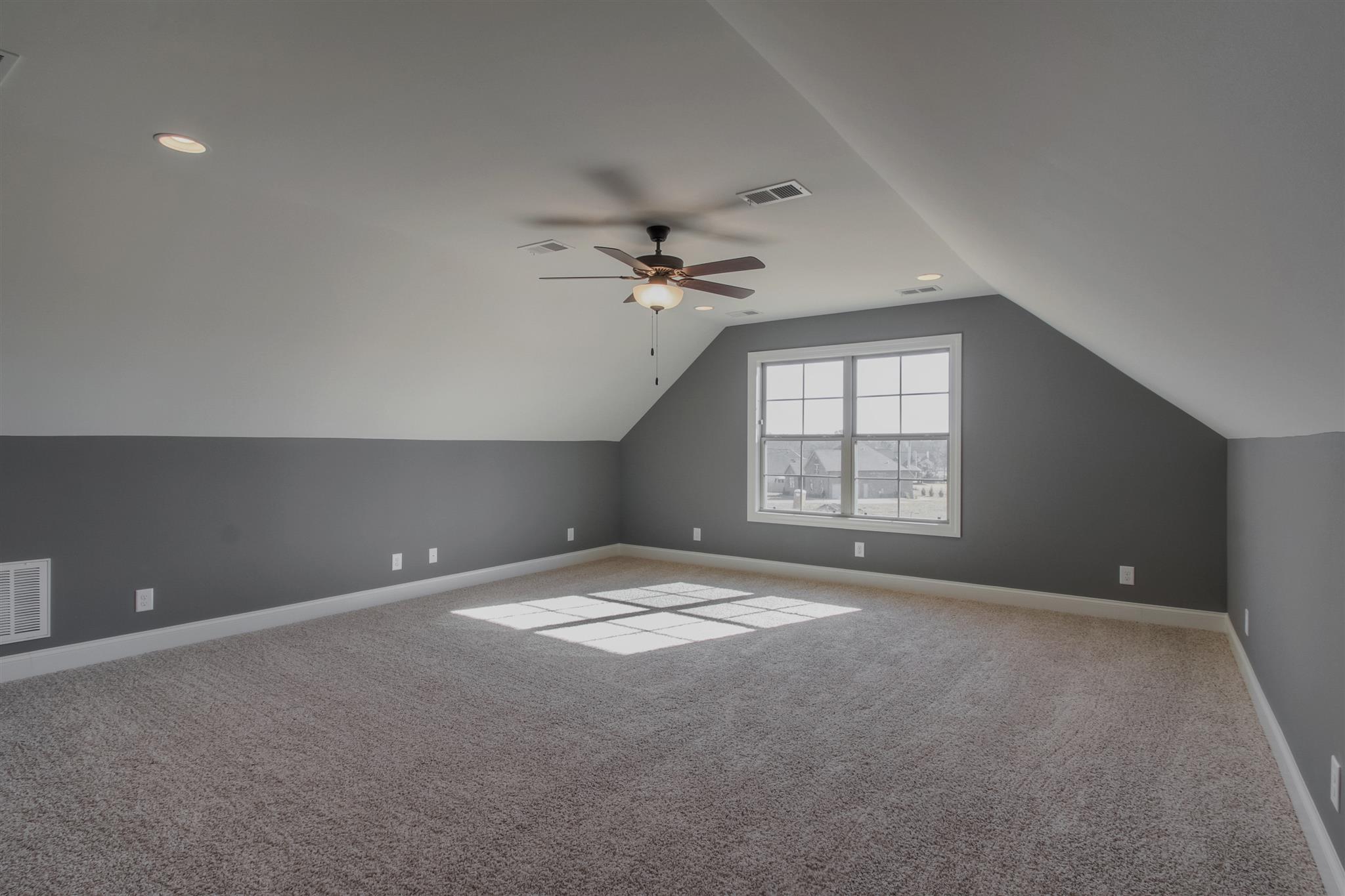 1 Bates Road Lebanon, TN 37087 - Photo 10 of 15 a view of an empty room with a window